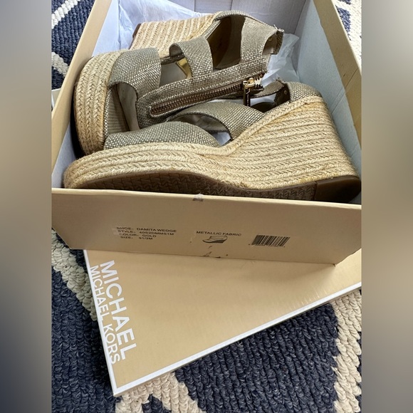 MICHAEL KORS Dakota Metallic Wedges size 9.5 - Picture 2 of 8